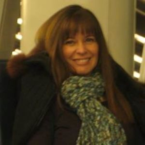 Nellie Lefteratos's avatar