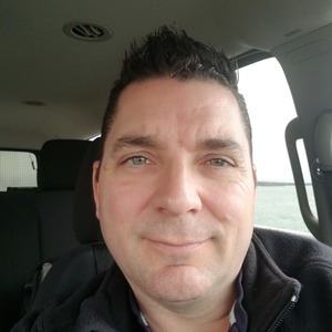 Michael Warren's avatar